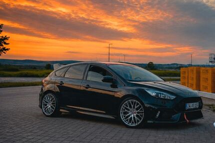 Ford Focus 81.000 km 16.988 &euro; Homburg 66424
