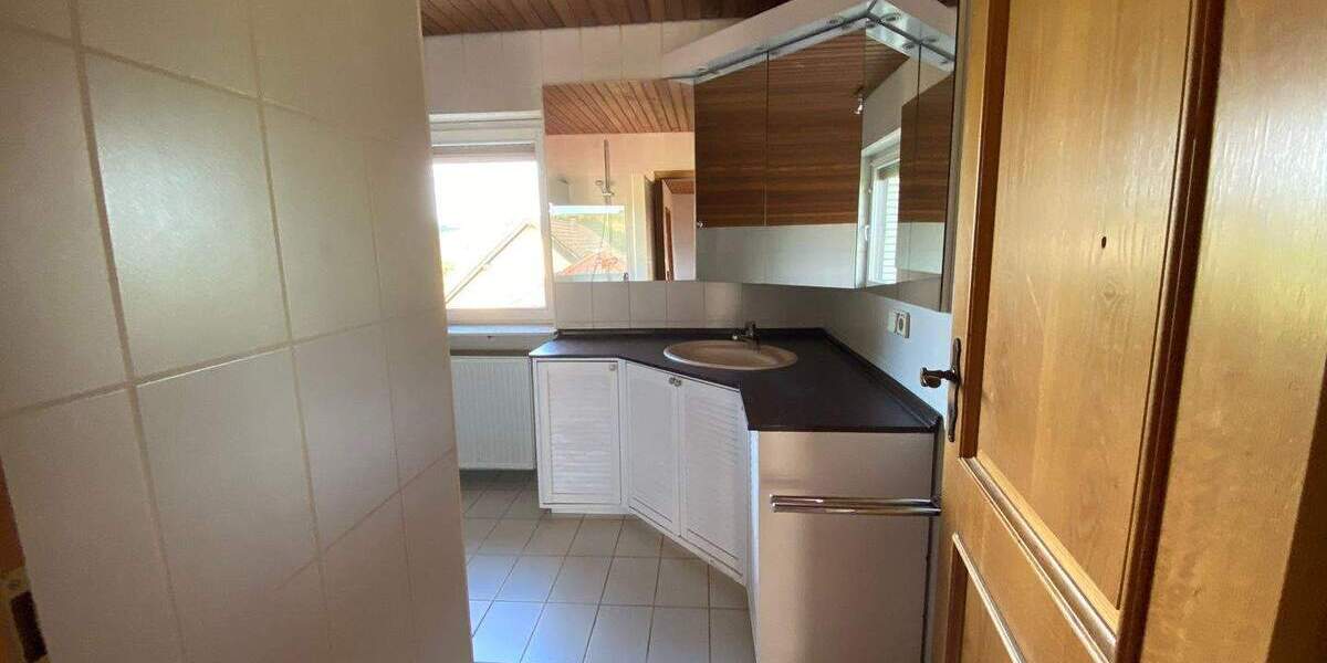 Bungalow Wallhalben - 7 Zimmer, 260 m&sup2;, 1.900&euro; | Angebot:26190672