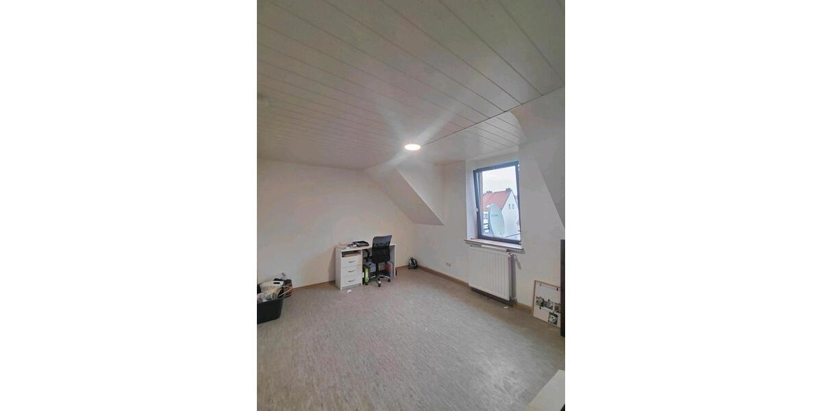 Dachgeschoßwohnung Zweibrücken - 4 Zimmer, 115 m&sup2;, 800&euro; | Angebot:25100954