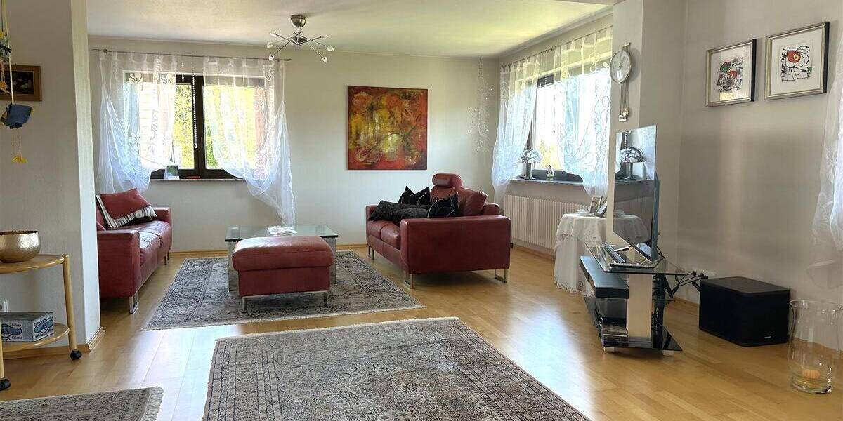 Einfamilienhaus Berschweiler bei Baumholder - 7 Zimmer, 239 m&sup2;, 290.000&euro; | Angebot:25739299