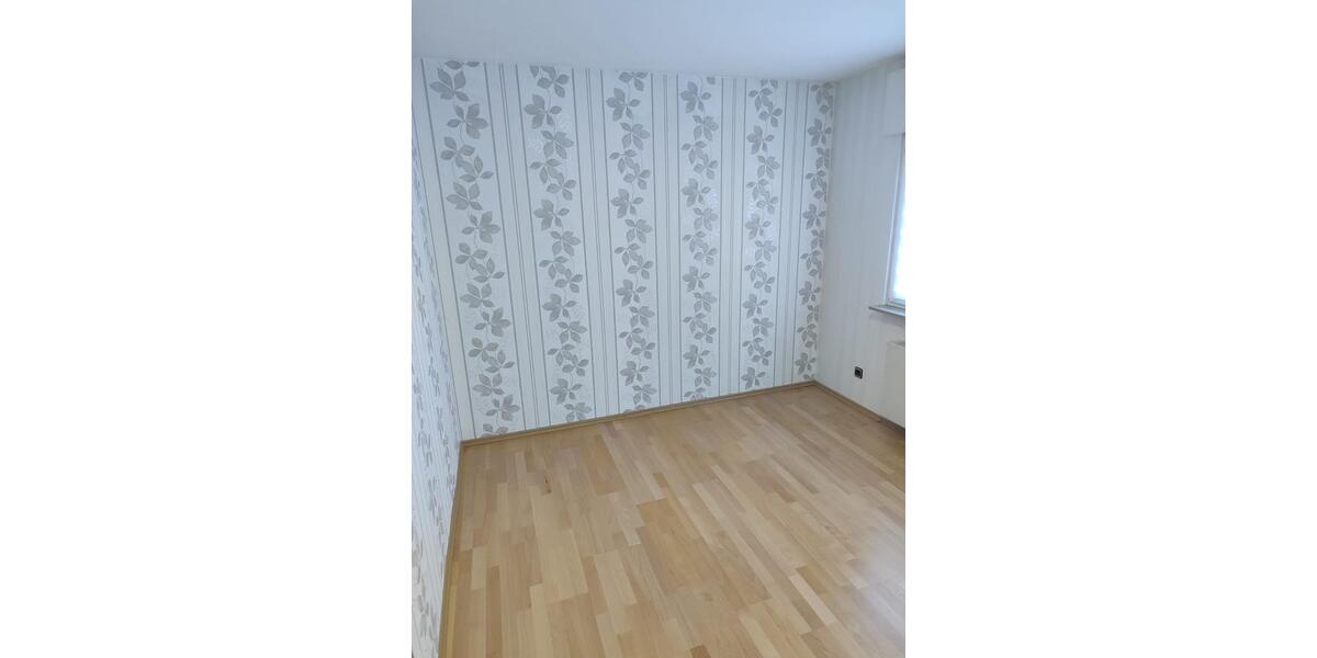 Einfamilienhaus Waldmohr - 5 Zimmer, 143 m&sup2;, 1.400&euro; | Angebot:26583311