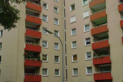 Wohnung Saarbrücken Eschberg - 3 Zimmer, 82 m&sup2;, 140.000&euro; | Angebot:23320916