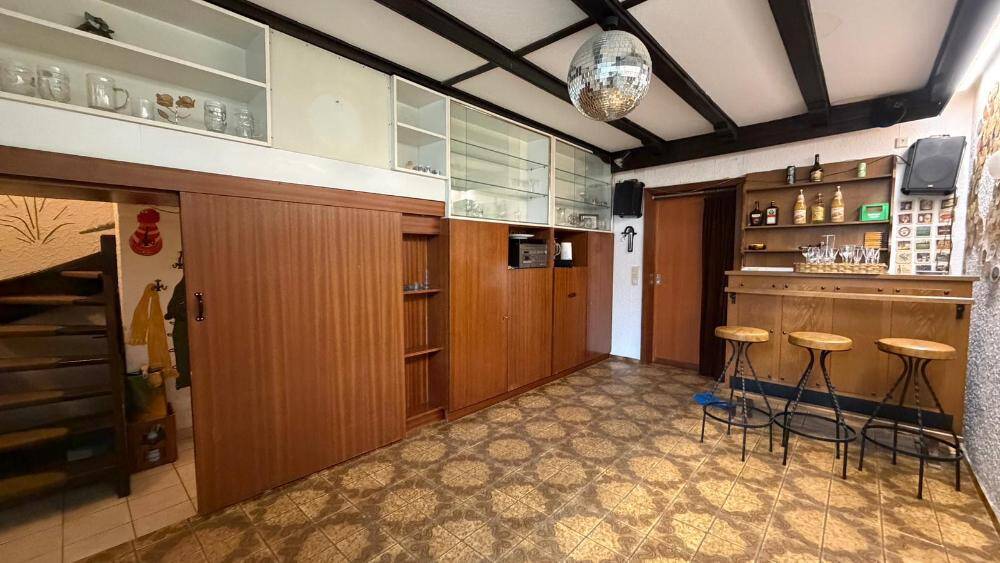 Einfamilienhaus Homburg Einöd - 4 Zimmer, 135 m&sup2;, 230.000&euro; | Angebot:25986443