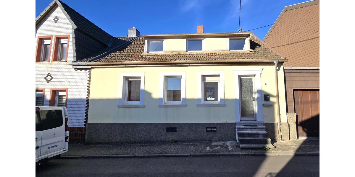 Reihenhaus Saarbrücken Dudweiler - 5 Zimmer, 110 m&sup2;, 85.000&euro; | Angebot:26780235