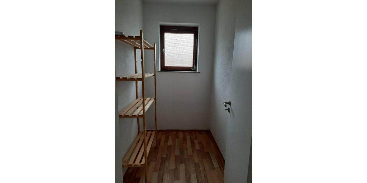 Einfamilienhaus Bechhofen - 4 Zimmer, 180 m&sup2;, 1.450&euro; | Angebot:26429854