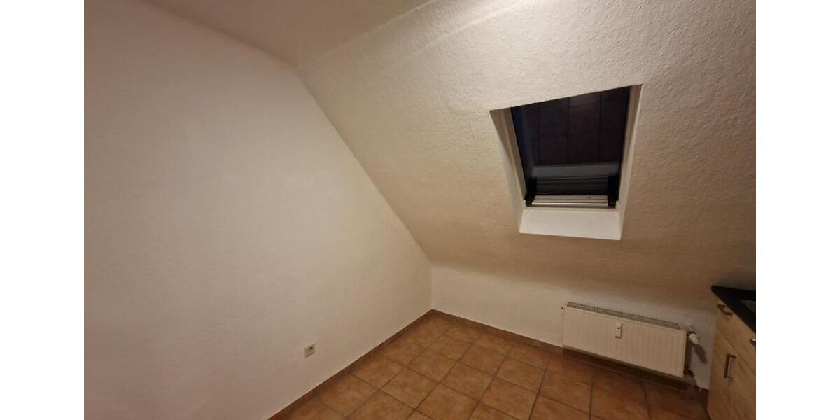 Dachgeschoßwohnung Blieskastel - 2 Zimmer, 46 m&sup2;, 330&euro; | Angebot:25646998