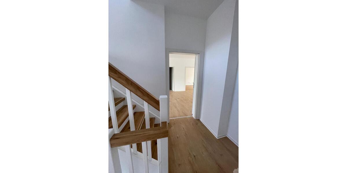 Etagenwohnung Sankt Wendel - 2 Zimmer, 96 m&sup2;, 1.050&euro; | Angebot:25833113