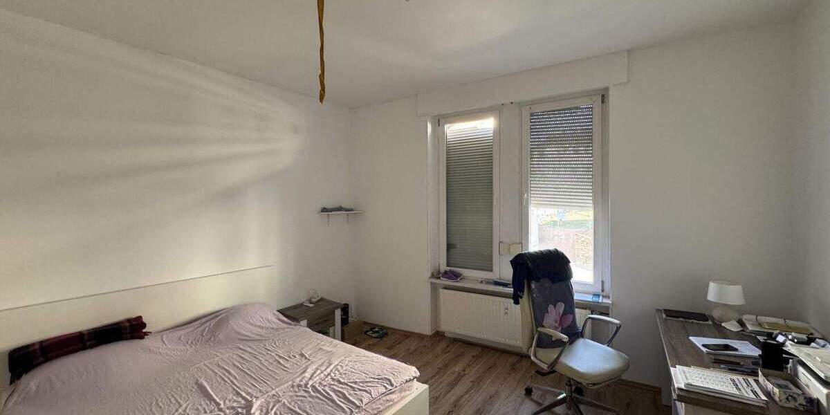 Mehrfamilienhaus, Wohnhaus Neunkirchen Innenstadt - 8 Zimmer, 215 m&sup2;, 340.000&euro; | Angebot:25682630