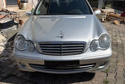 Mercedes-Benz C 200 235.000 km 1.499 &euro; Bruchmuhlbach-Miesau 66892