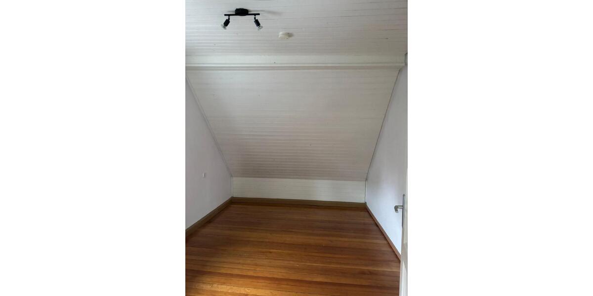 Doppelhaushälfte Saarbrücken Dudweiler - 4 Zimmer, 96 m&sup2;, 185.000&euro; | Angebot:25723028