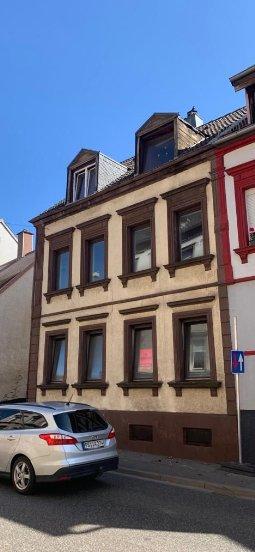 Einfamilienhaus Pirmasens - 6 Zimmer, 150 m&sup2;, 58.500&euro; | Angebot:26882202