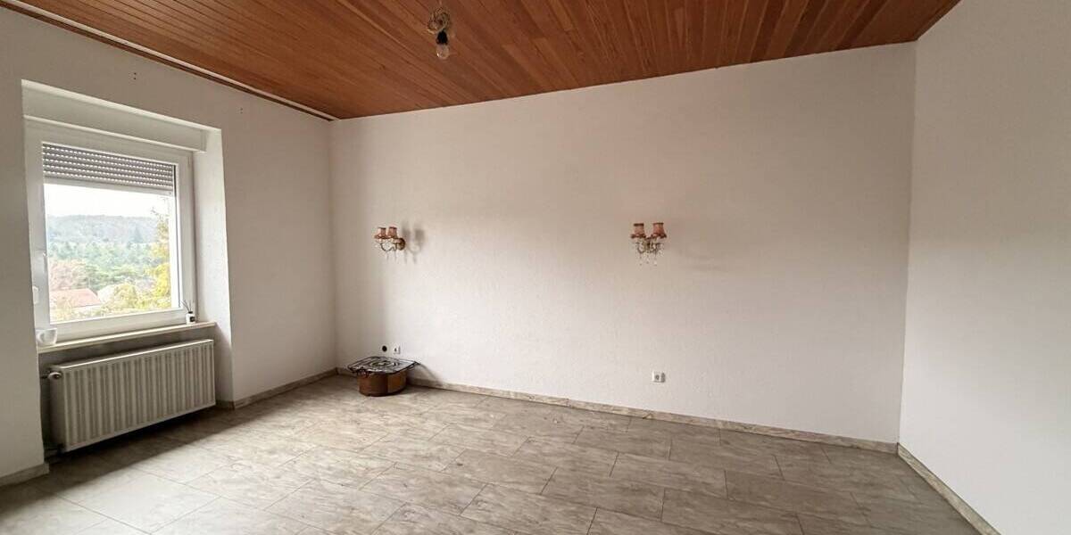 Mehrfamilienhaus, Wohnhaus Schiffweiler - 6 Zimmer, 184 m&sup2;, 265.000&euro; | Angebot:26290831