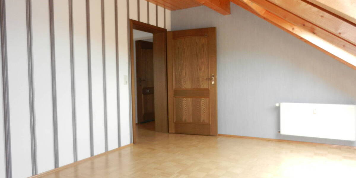 Etagenwohnung Lambsborn - 3 Zimmer, 83 m&sup2;, 550&euro; | Angebot:25969875