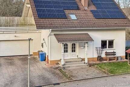 Haus Wallhalben - 6 Zimmer, 215 m&sup2;, 399.000&euro; | Angebot:26080330