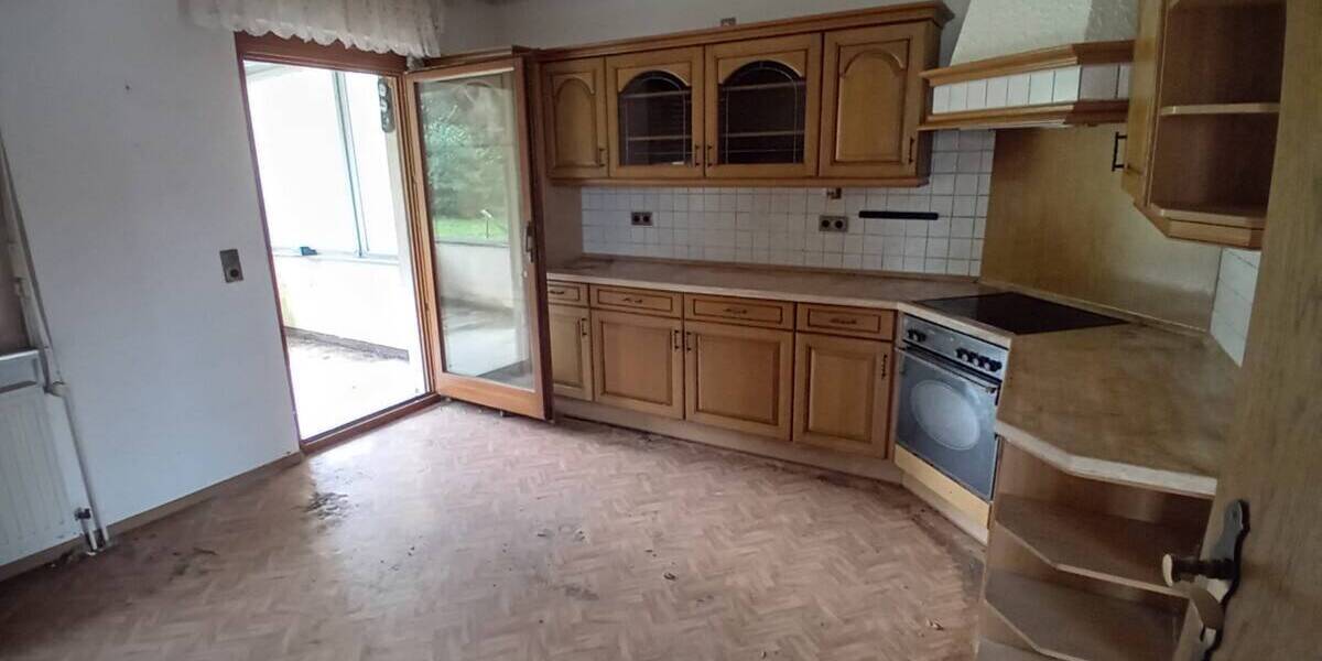 Einfamilienhaus Quierschied / Göttelborn Göttelborn - 5 Zimmer, 144 m&sup2;, 95.000&euro; | Angebot:25940452