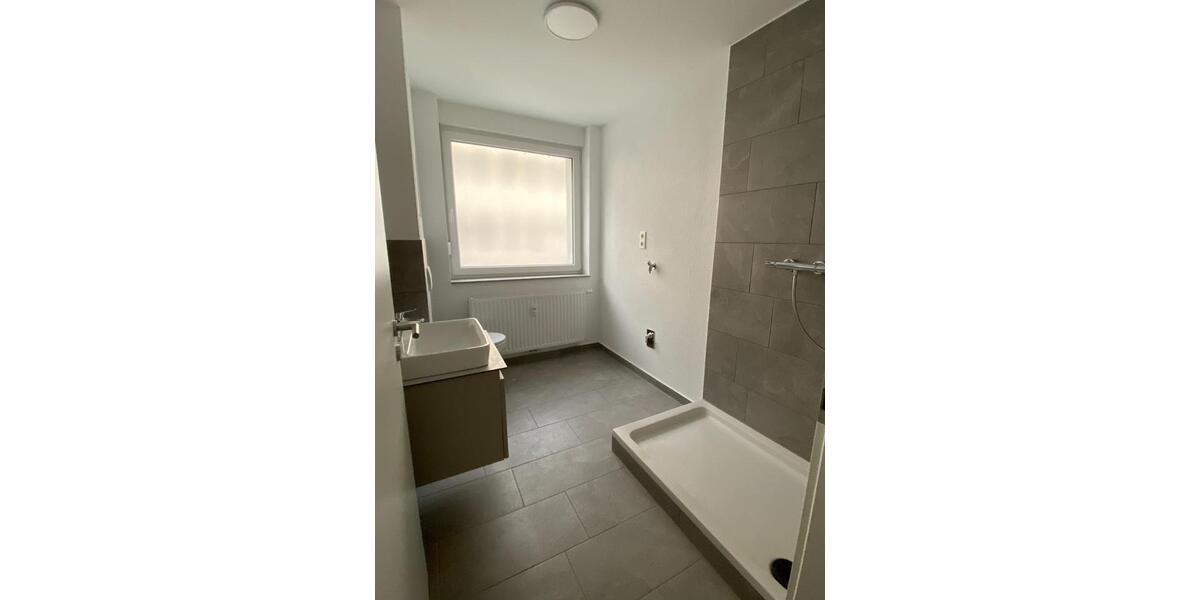 Etagenwohnung Saarbrücken Dudweiler - 3 Zimmer, 81 m&sup2;, 990&euro; | Angebot:23408607