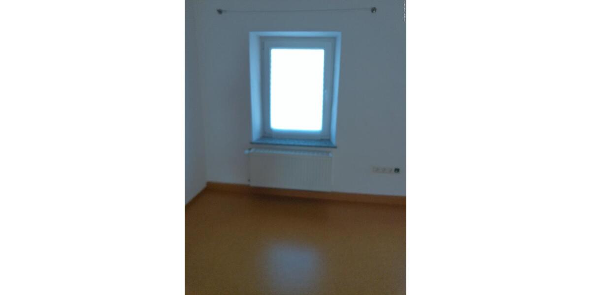 Etagenwohnung Ottweiler - 2 Zimmer, 110 m&sup2;, 550&euro; | Angebot:25591194