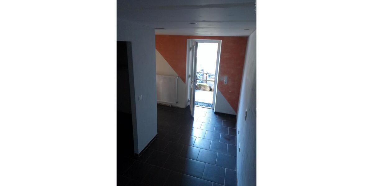 Etagenwohnung Ottweiler - 2 Zimmer, 110 m&sup2;, 550&euro; | Angebot:25591194