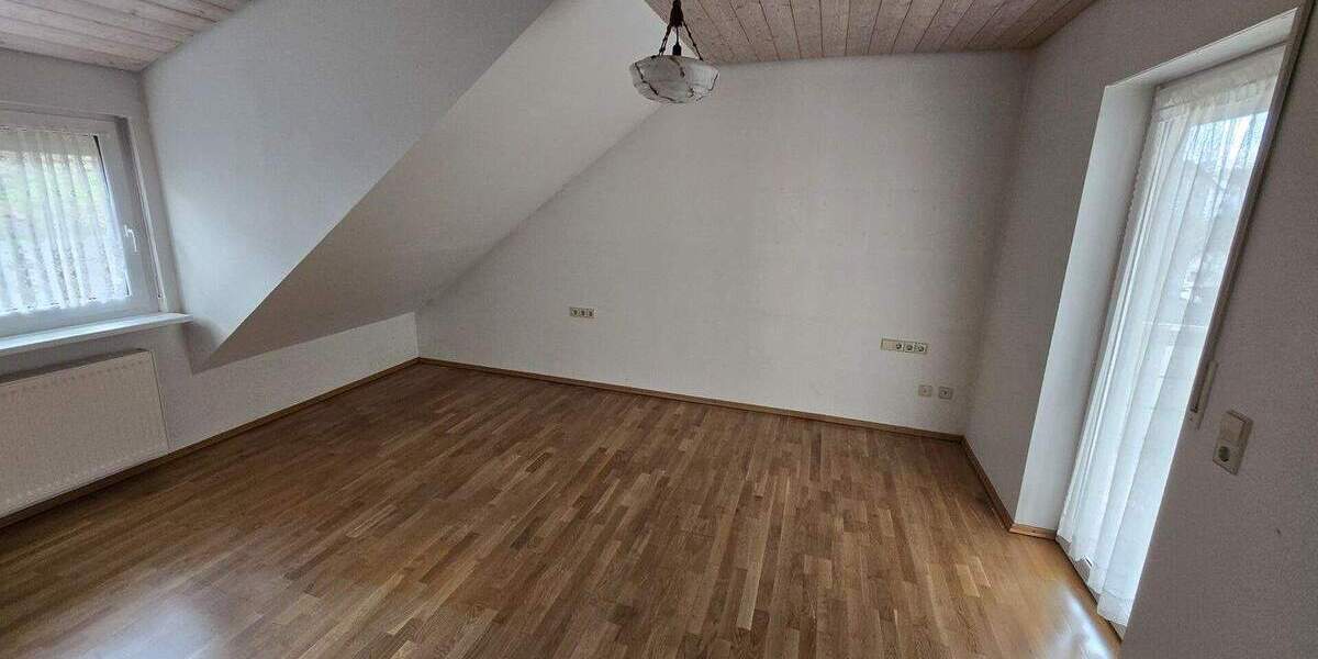 Mehrfamilienhaus, Wohnhaus Blieskastel Lautzkirchen - 7 Zimmer, 176 m&sup2;, 459.000&euro; | Angebot:25845712