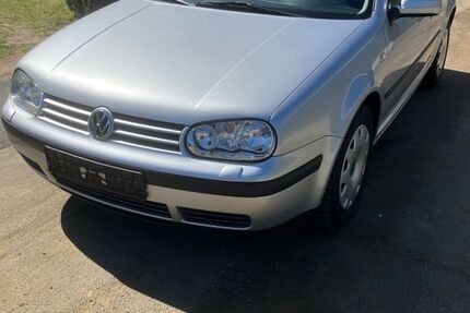 VW Golf 118.000 km 2.990 &euro; Homburg 66424