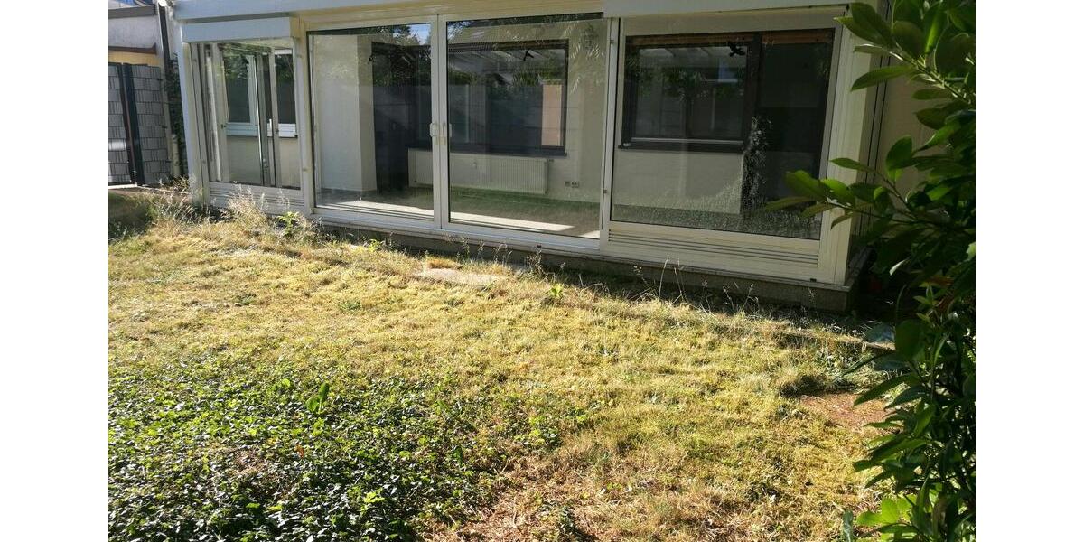 Erdgeschoßwohnung Homburg - 3.5 Zimmer, 119 m&sup2;, 1.050&euro; | Angebot:25235611