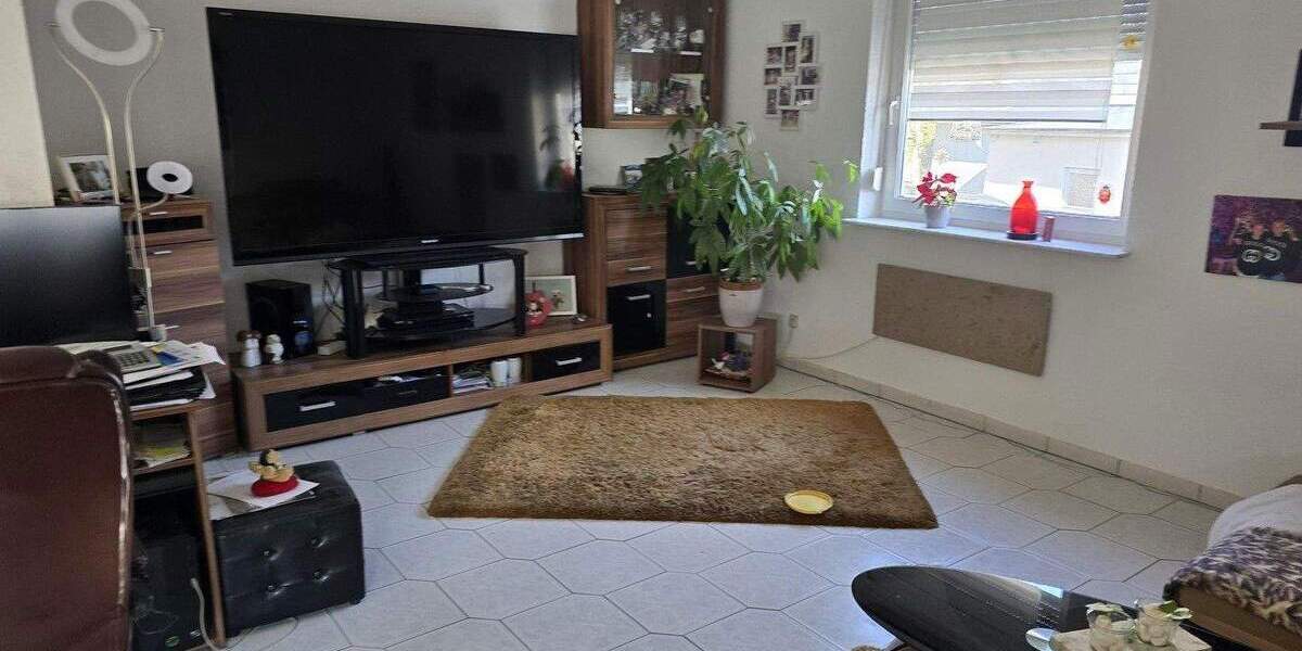 Terrassenwohnung Saarbrücken Eschringen - 1 Zimmer, 604 m&sup2;, 800.000&euro; | Angebot:25782954