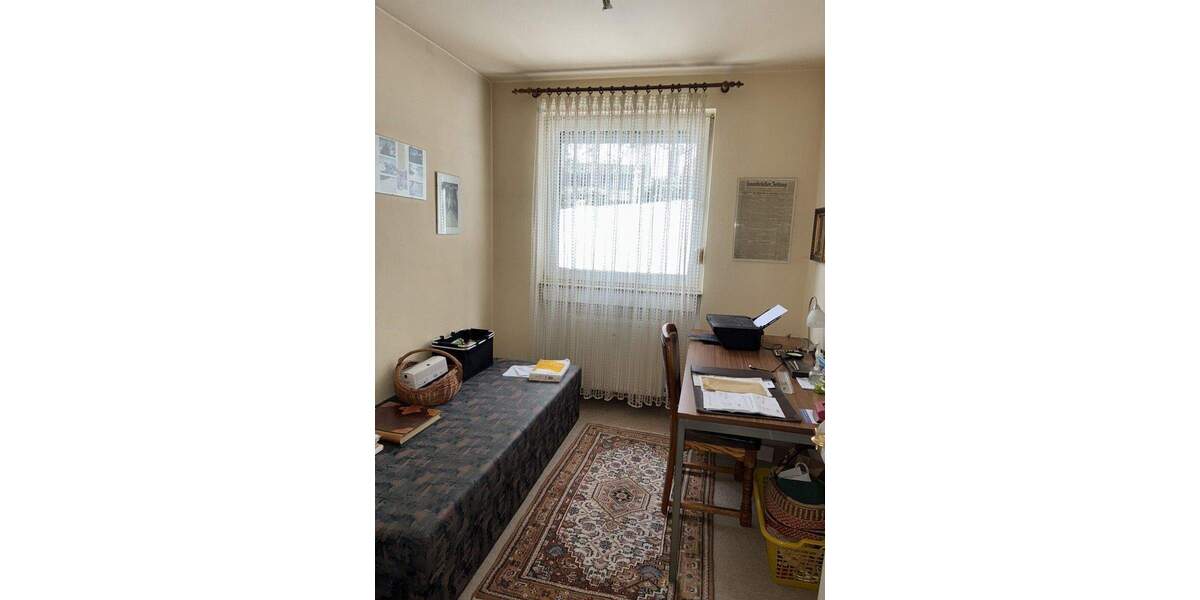 Etagenwohnung Saarbrücken Eschberg - 4 Zimmer, 99 m&sup2;, 150.000&euro; | Angebot:25665456
