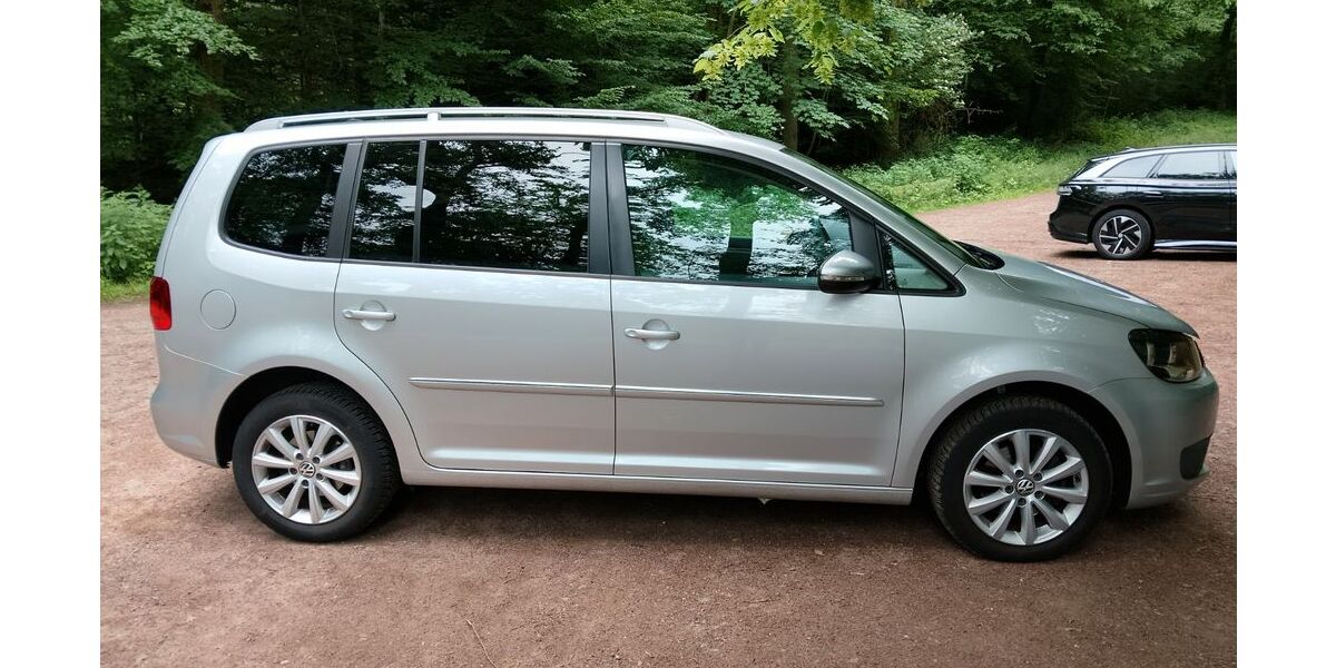 VW Touran 87.100 km 8.999 &euro; Zweibrücken 66482
