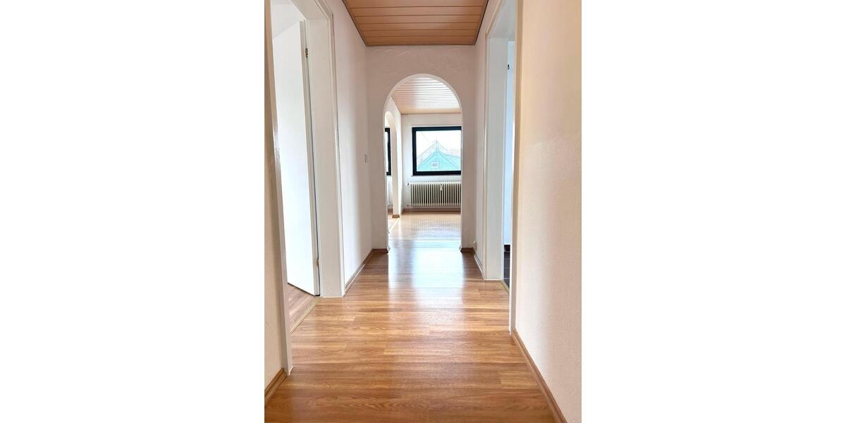 Dachgeschoßwohnung Illingen - 3 Zimmer, 65 m&sup2;, 700&euro; | Angebot:25936880