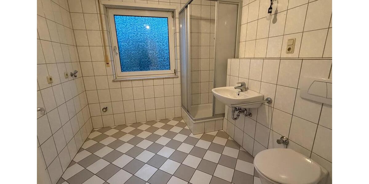 Etagenwohnung Saarbrücken Eschberg - 2 Zimmer, 66 m&sup2;, 627&euro; | Angebot:25178321