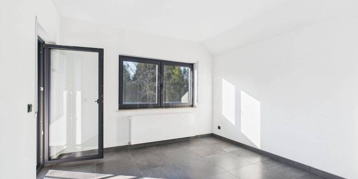 Hochwertige Wohnung mit 4 Zimmer, Loggia, Stellplatz in Kirkel-Neuhäusel - Etagenwohnung Kirkel Kirkel-Neuhäusel | Angebot:26120748