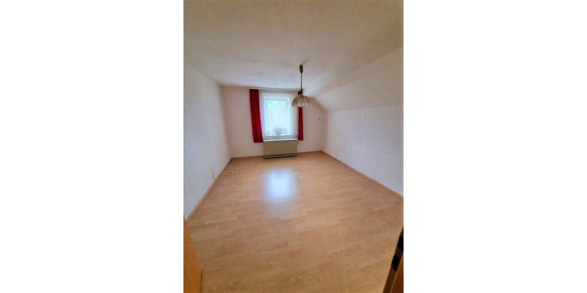 Mehrfamilienhaus, Wohnhaus Pirmasens Gersbach - 7 Zimmer, 196 m&sup2;, 149.000&euro; | Angebot:25745668