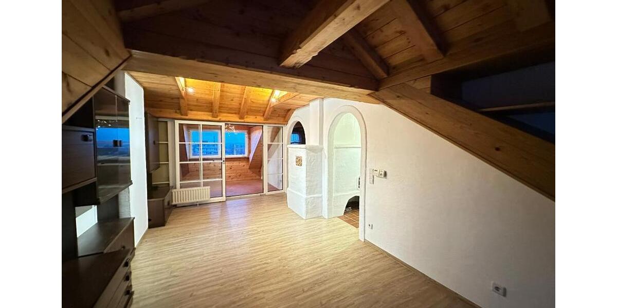 Dachgeschoßwohnung Pirmasens Niedersimten - 3 Zimmer, 102 m&sup2;, 750&euro; | Angebot:25148582