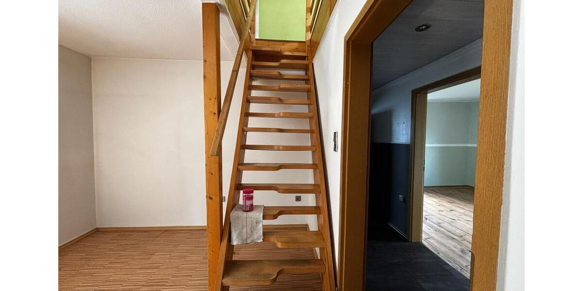 Etagenwohnung Pirmasens - 3 Zimmer, 105 m&sup2;, 750&euro; | Angebot:25787771