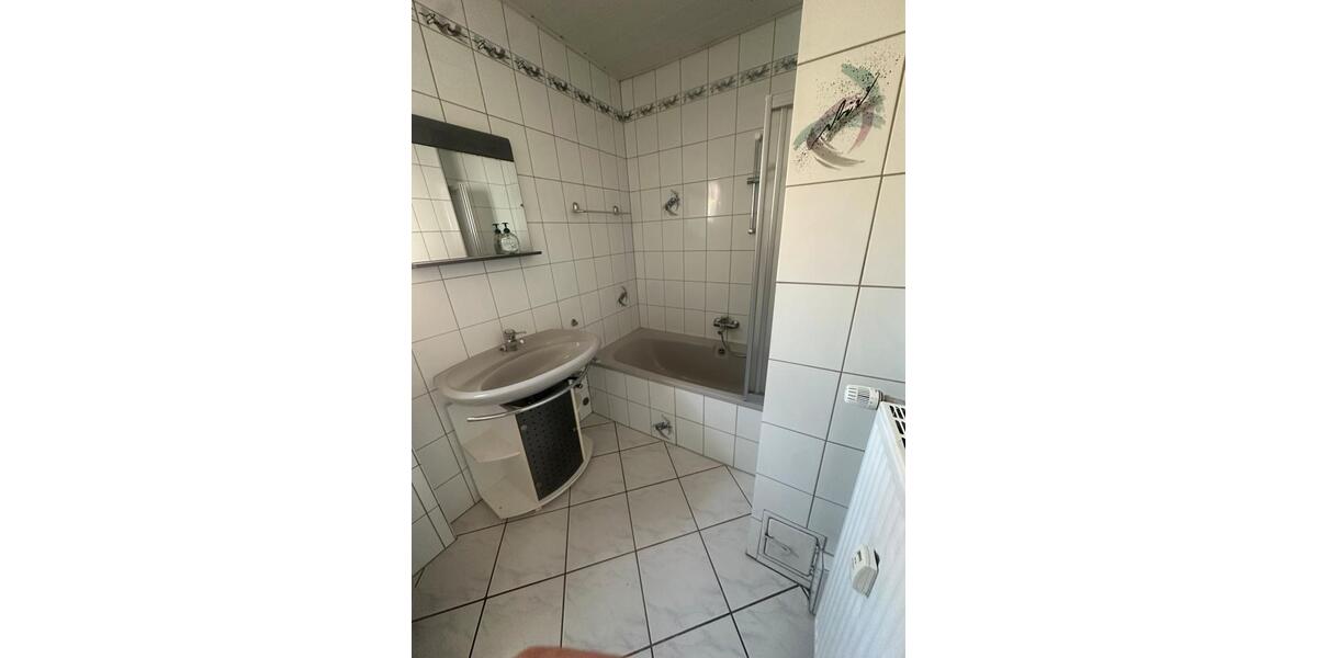 Erdgeschoßwohnung Sankt Ingbert - 3 Zimmer, 80 m&sup2;, 750&euro; | Angebot:25994666