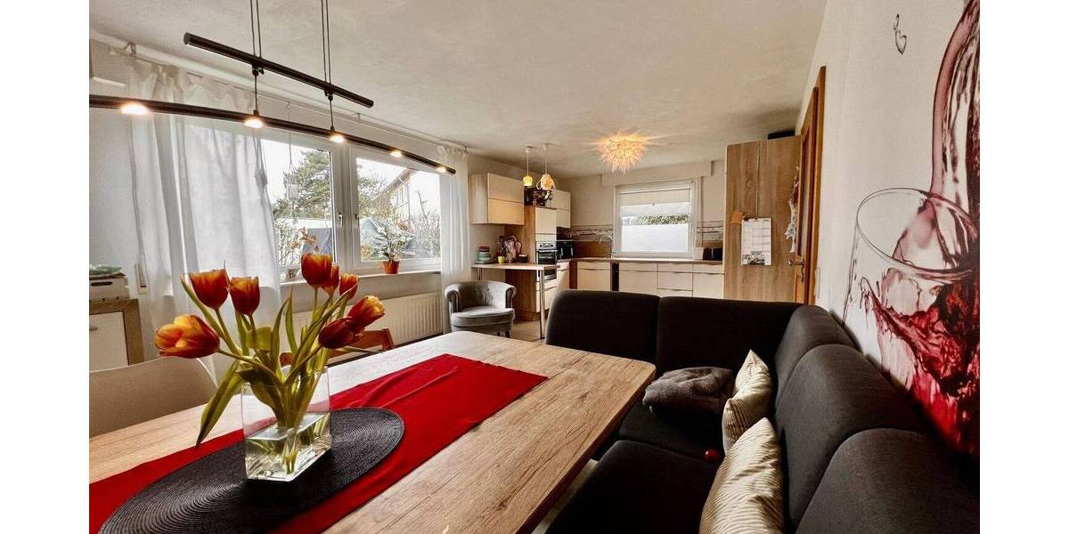 Doppelhaushälfte Riegelsberg - 8 Zimmer, 160 m&sup2;, 290.000&euro; | Angebot:25970432