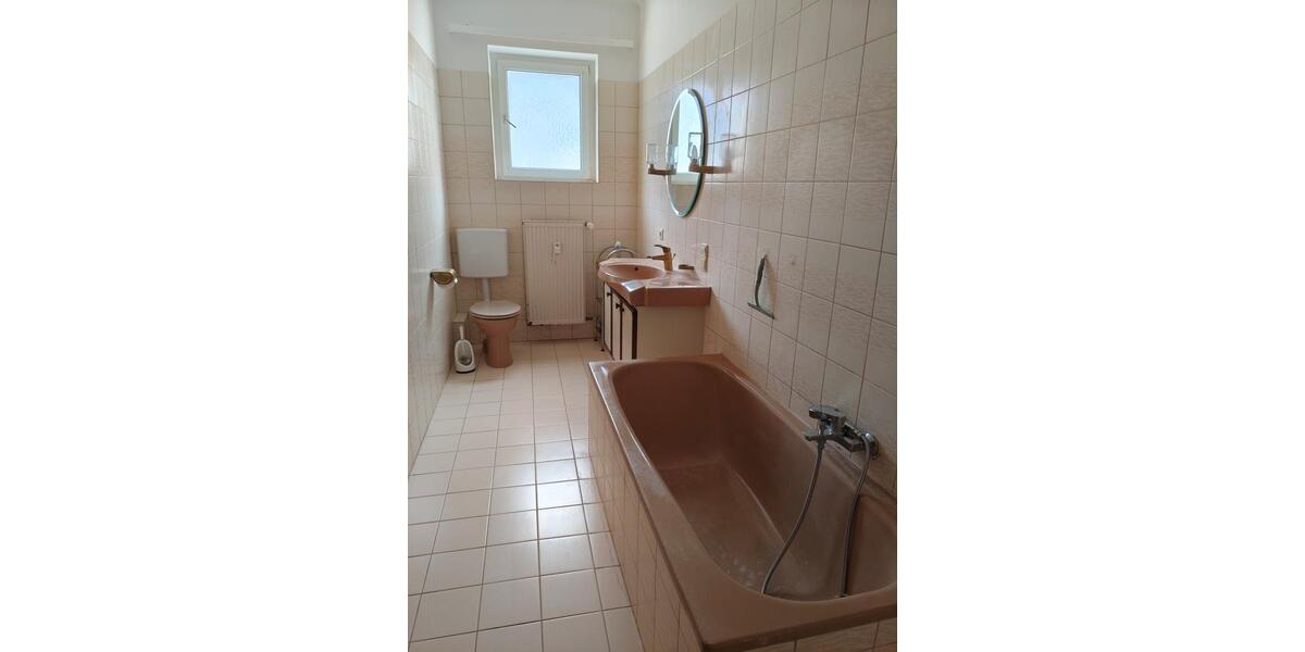 Etagenwohnung Zweibrücken - 2 Zimmer, 75 m&sup2;, 450&euro; | Angebot:25306405