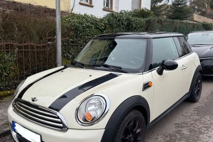 Mini Cooper 128.400 km 6.590 &euro; Saarbrücken 66119