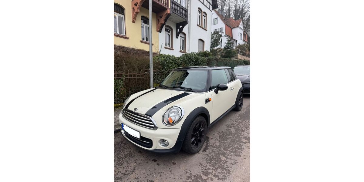 Mini Cooper 128.400 km 6.590 &euro; Saarbrücken 66119