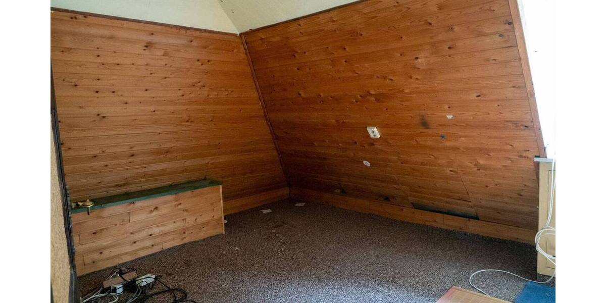 Mehrfamilienhaus, Wohnhaus Saarbrücken Scheidt - 9 Zimmer, 189 m&sup2;, 259.000&euro; | Angebot:26657625