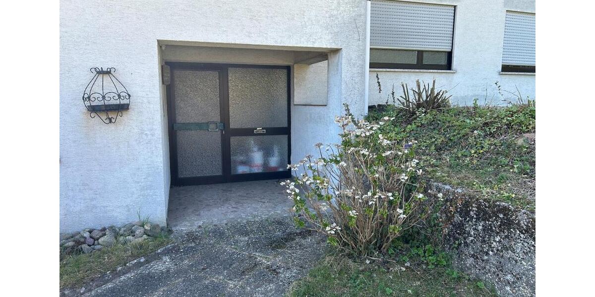 Einfamilienhaus Homburg - 11 Zimmer, 165 m&sup2;, 289.000&euro; | Angebot:26265842