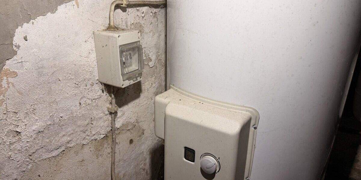 Mehrfamilienhaus, Wohnhaus Neunkirchen/Saar Hangard - 6 Zimmer, 120 m&sup2;, 59.000&euro; | Angebot:25736185