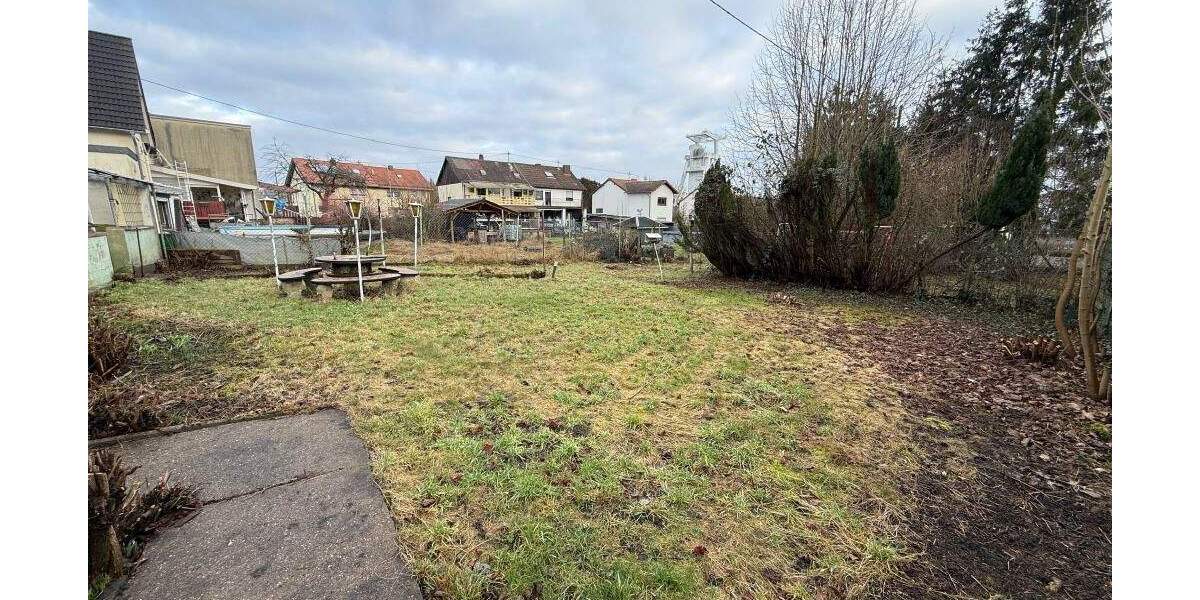 Einfamilienhaus Quierschied Göttelborn - 7 Zimmer, 123 m&sup2;, 99.000&euro; | Angebot:25695588