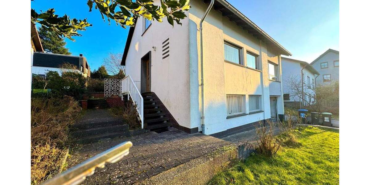 Freistehendes Einfamilienhaus in Top Lage in der Albert-Weisgerber-Allee - Einfamilienhaus Sankt Ingbert St. Ingbert | Angebot:25567887