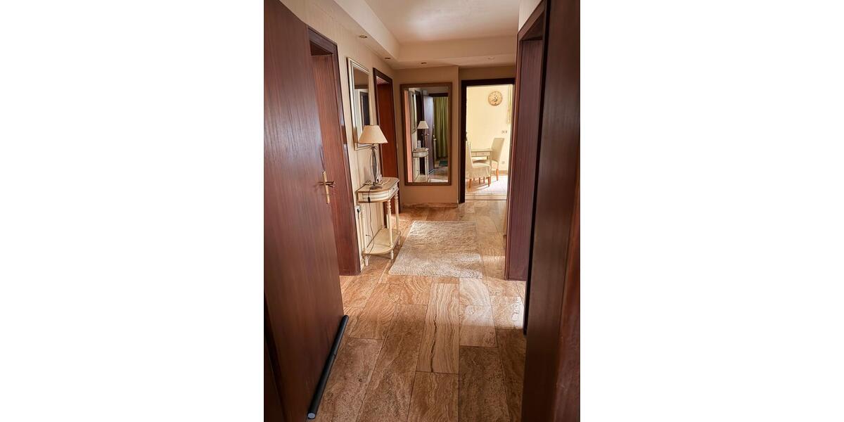 Einfamilienhaus Zweibrücken - 6 Zimmer, 263 m&sup2;, 420.000&euro; | Angebot:25998831