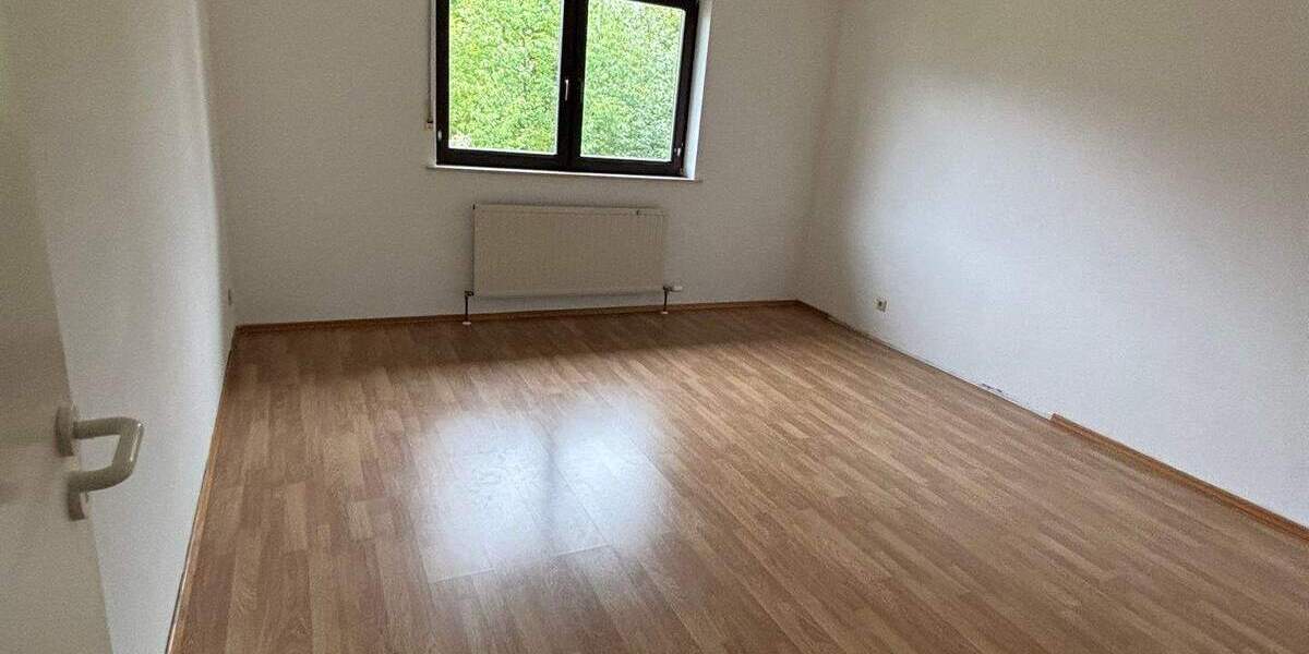 Etagenwohnung Riegelsberg - 3 Zimmer, 115 m&sup2;, 850&euro; | Angebot:25664169