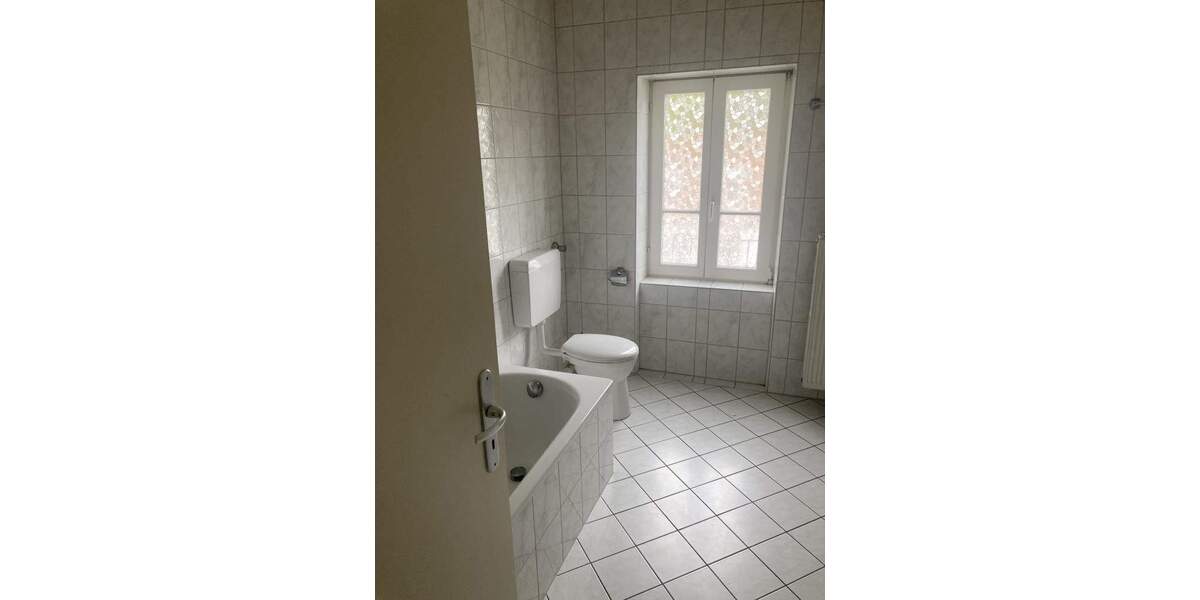 Etagenwohnung Saarbrücken Scheidt - 3 Zimmer, 97 m&sup2;, 685&euro; | Angebot:25667071