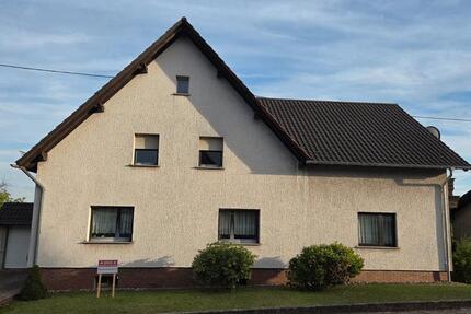 Haus Tholey - 6 Zimmer, 250 m&sup2;, 239.000&euro; | Angebot:27439993