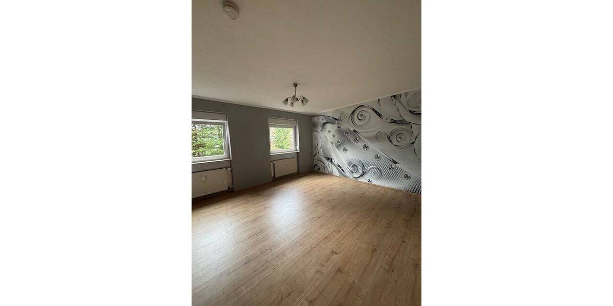 Etagenwohnung Saarbrücken Dudweiler - 3 Zimmer, 76 m&sup2;, 630&euro; | Angebot:25996159