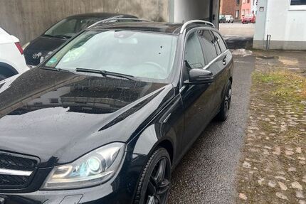 Mercedes-Benz C 350 238.000 km 8.900 &euro; Saarbrücken 66115